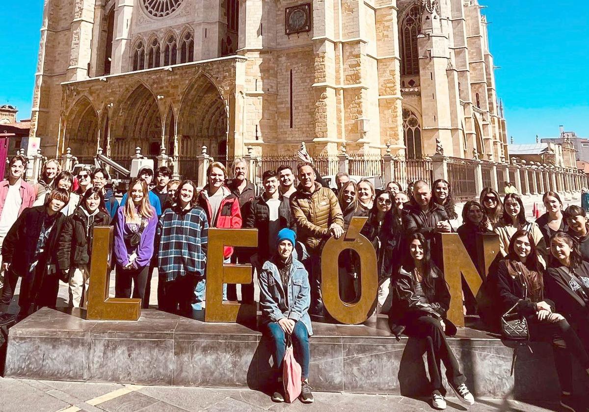 Imagen del último grupo de estudiantes de la Universidad de Washington llegado esta misma semana a León.