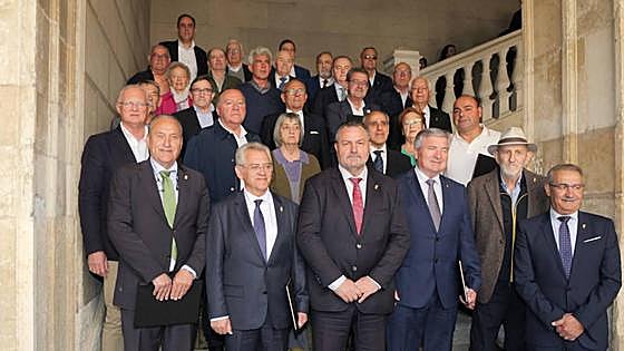 24 años al servicio del municipalismo