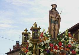 Las procesiones toman Santa Marina del Rey en el 30 aniversario de su Cofradía del Ecce Homo