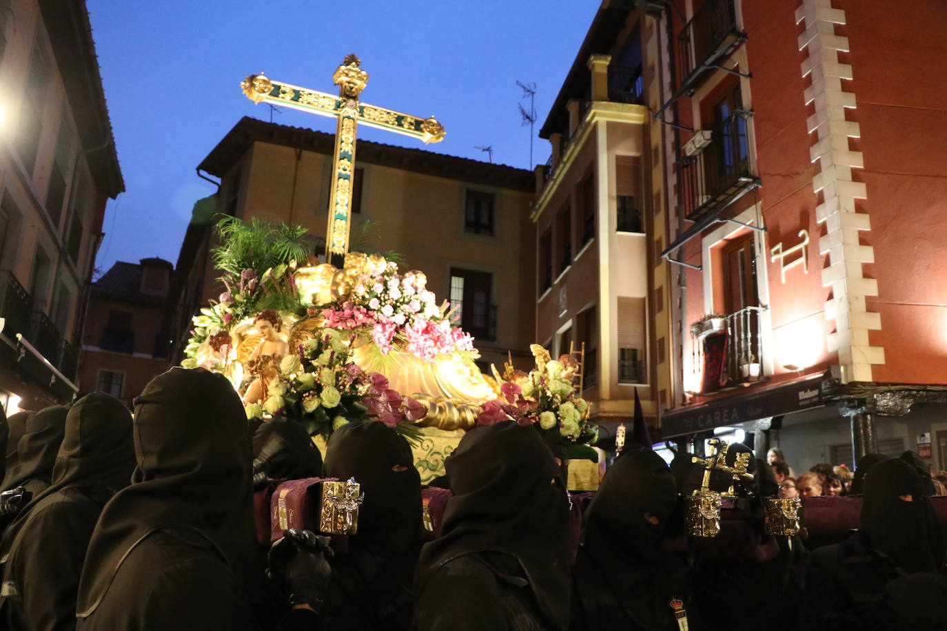 La Procesión de la Virgen de la Amargura