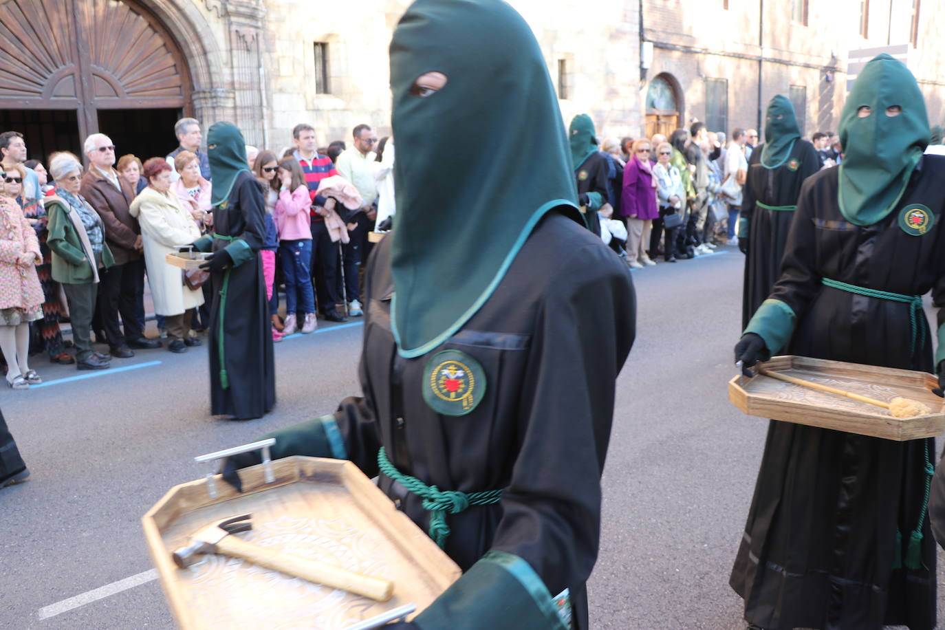 Procesión de María al Pie de la Cruz