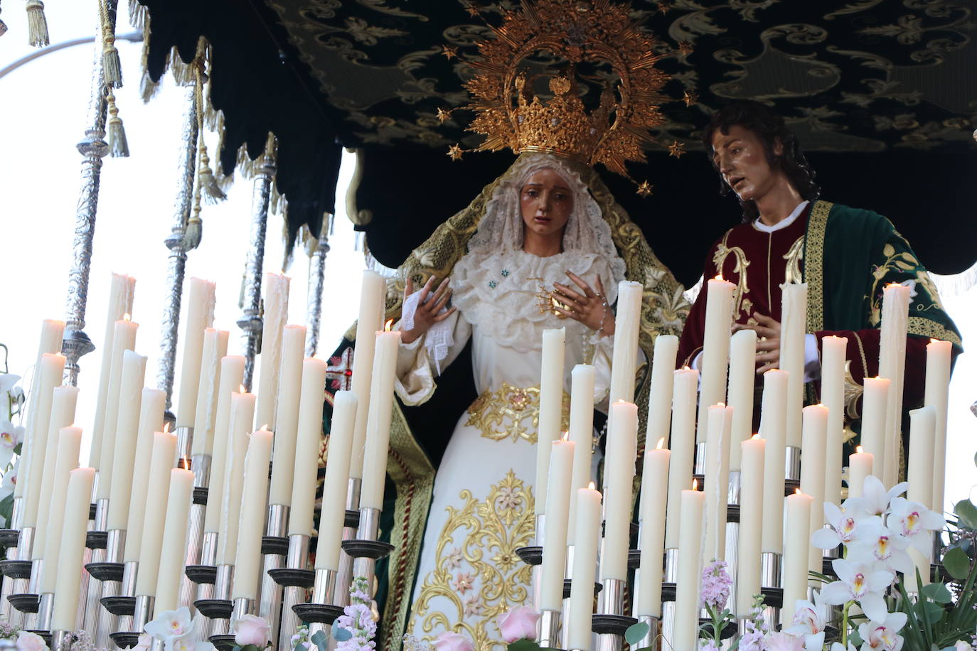 Procesión de María al Pie de la Cruz