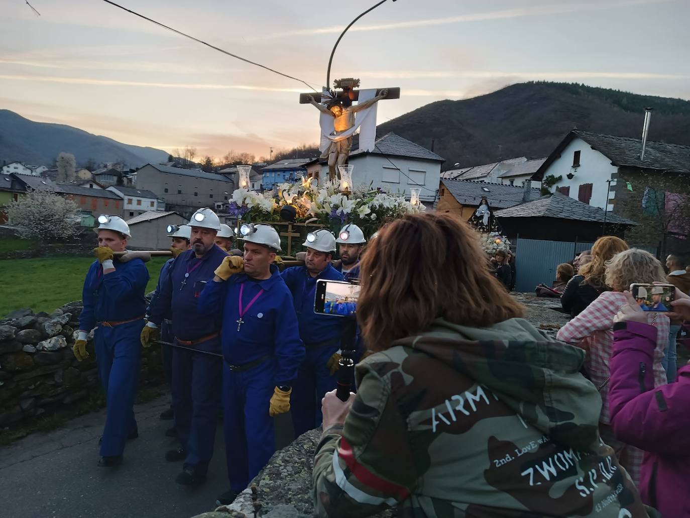 Procesión en Caboalles