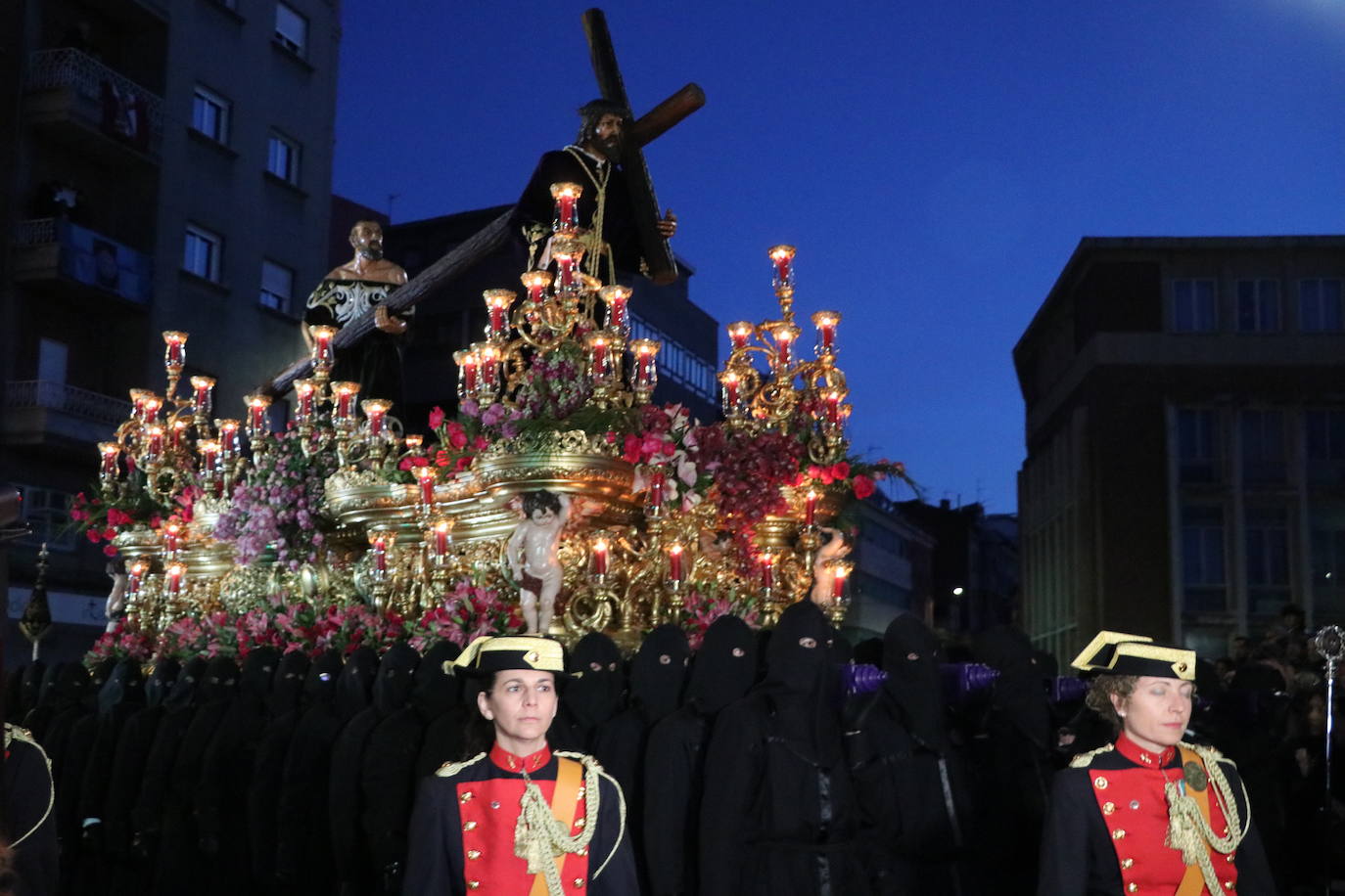 Así fue la salida del Nazareno