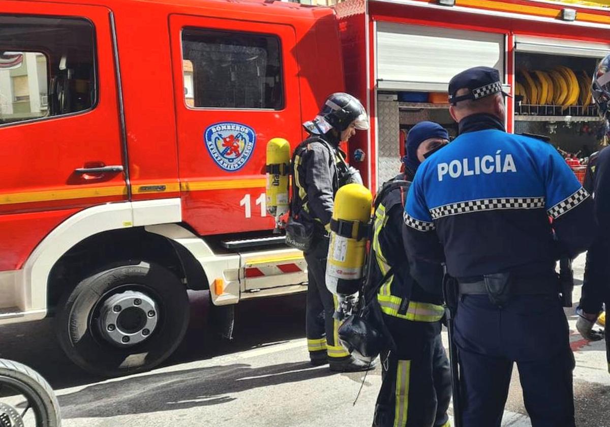 Hasta el lugar, se desplazaron los Bomberos de León y la Polcía Local de León.