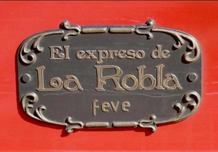 Imagen del tren El Expreso de La Robla, uno de los clásicos turísticos de la provincia.