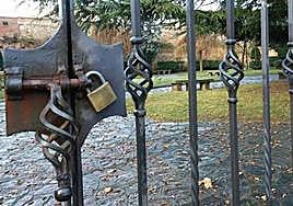 Los parques de León cierran por los fuertes vientos.