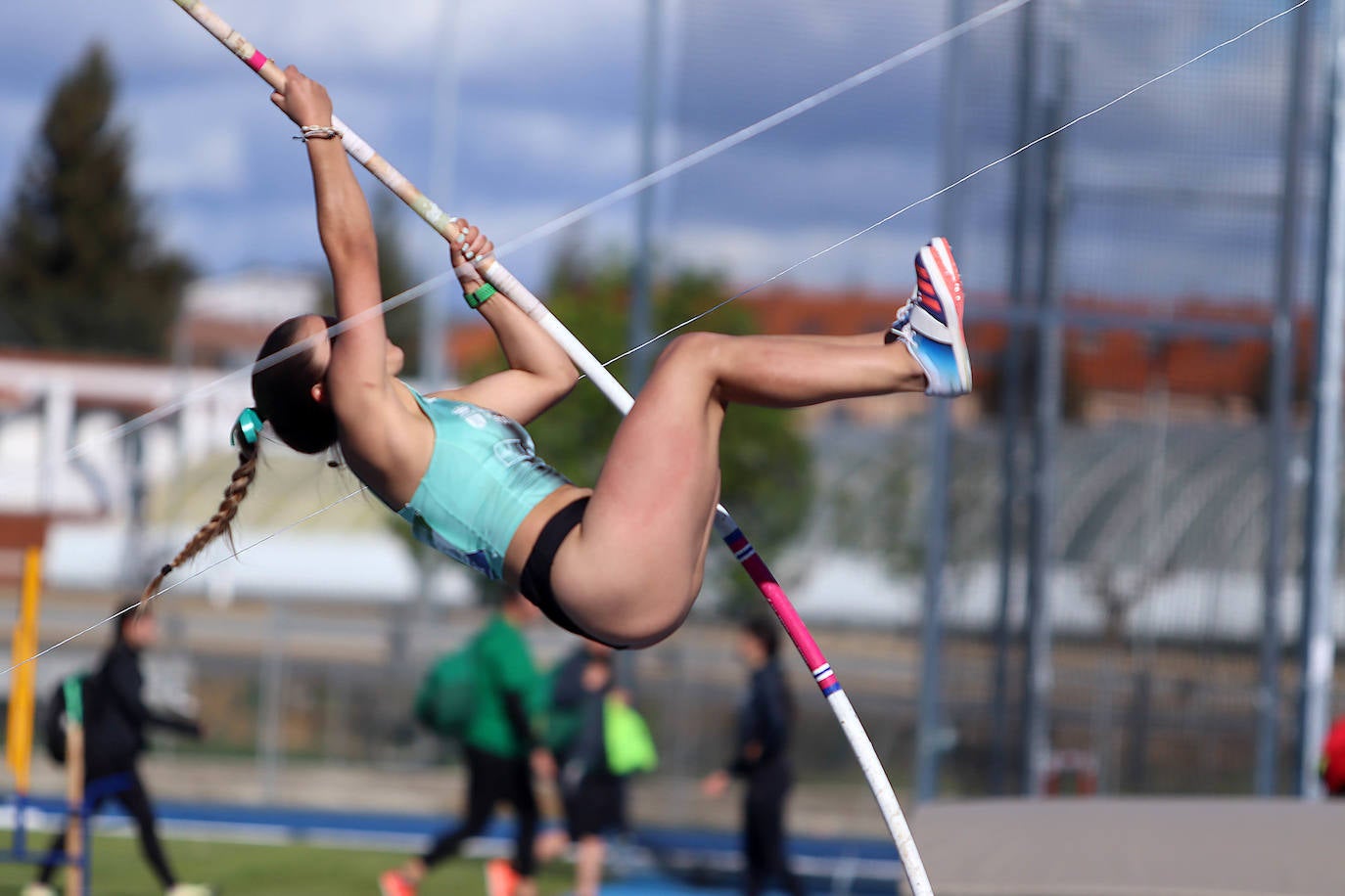 Inauguración en competición oficial de las nuevas pistas de Atletismo de la ULE