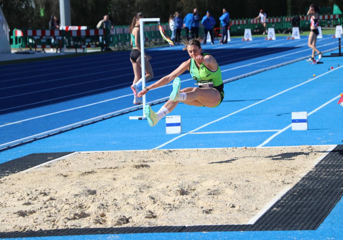 León se suma a la fiebre del atletismo gracias a las nuevas pistas de la ULE