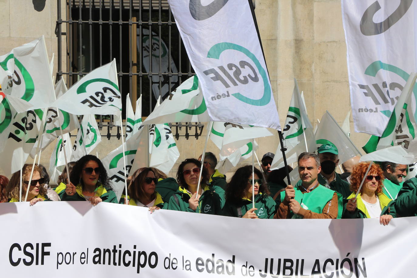 El 46% de los sanitarios leoneses tienen más de 55 años