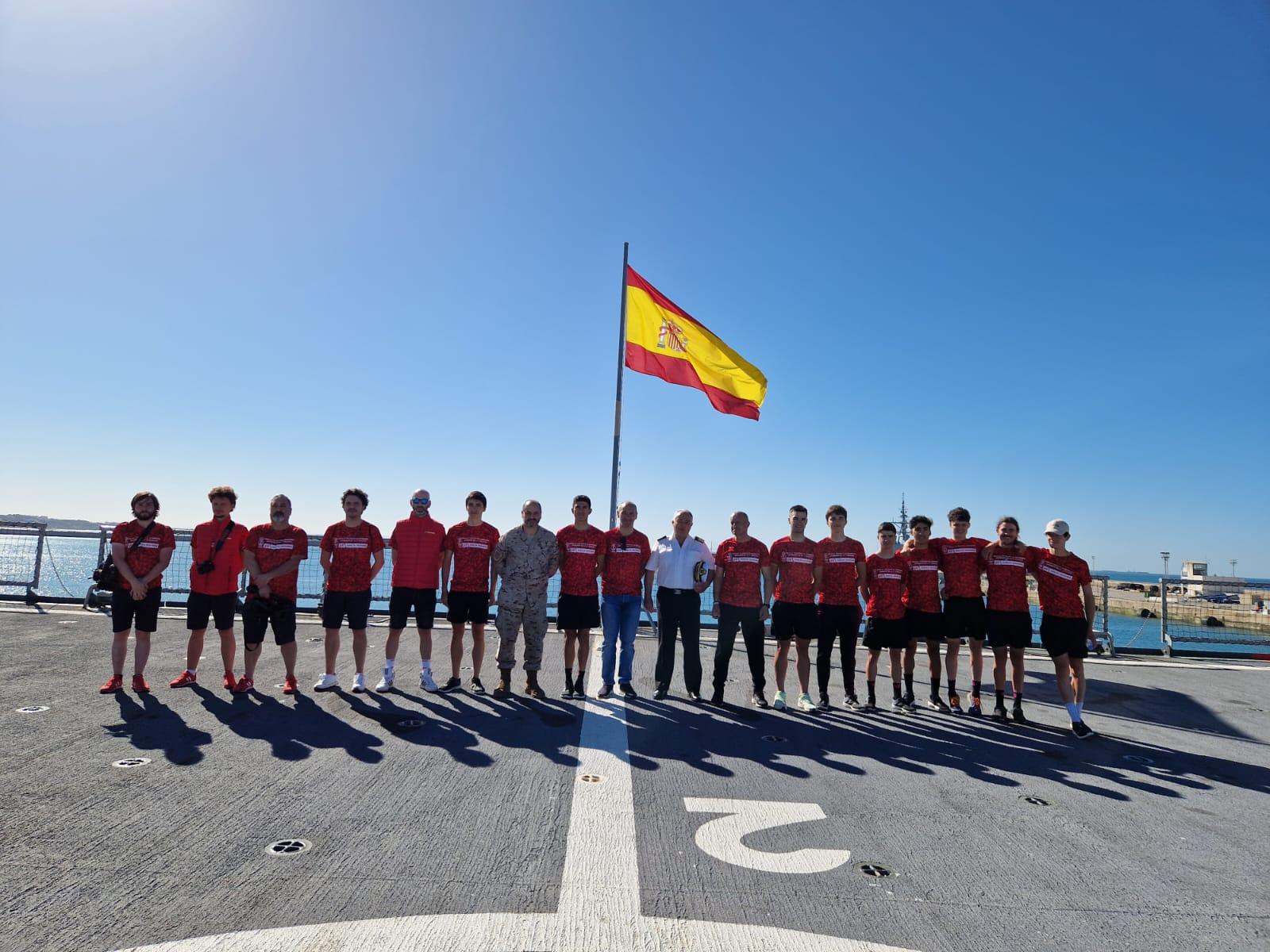 La Armada y la organización de la Vuelta Hispania premian al Maglia Tecnosylva Bembibre