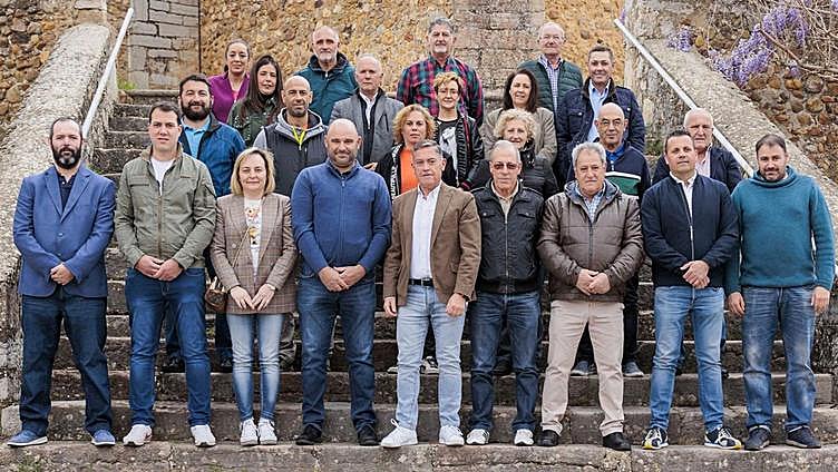 Marcos Martínez presenta su equipo y aspira a un noveno mandato en Cuadros
