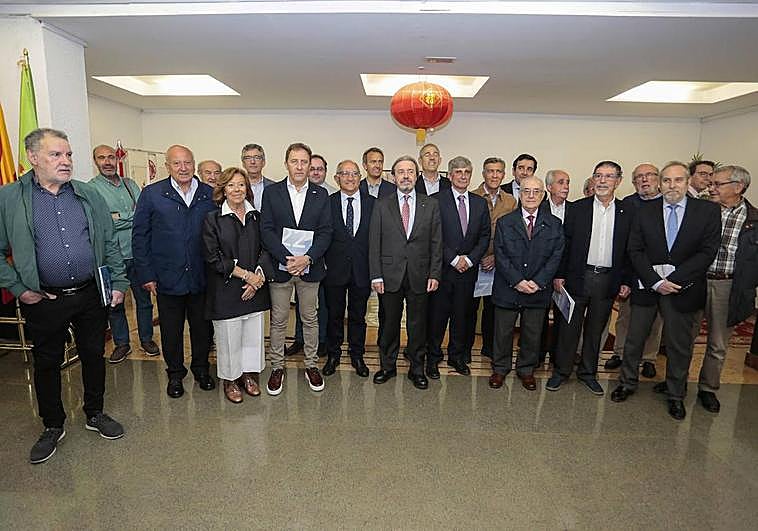 El presidente nacional de Secot, Inocente Gómez, y el vicepresidente de Secot León, Lorenzo López, inauguran la jornada 'Emprendimiento en Nuevas Tecnologías e Innovación'