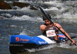 Guillermo Fidalgo en la segunda prueba de la Copa de España de Descenso en Aguas Bravas de 2023.