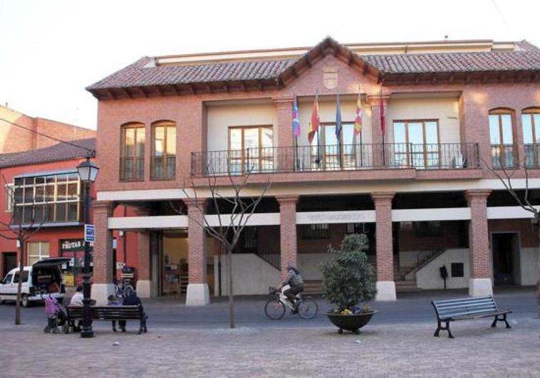 El Ayuntamiento de Santa María del Páramo celebra el acto de reconocimiento a sus nacidos en el 2022