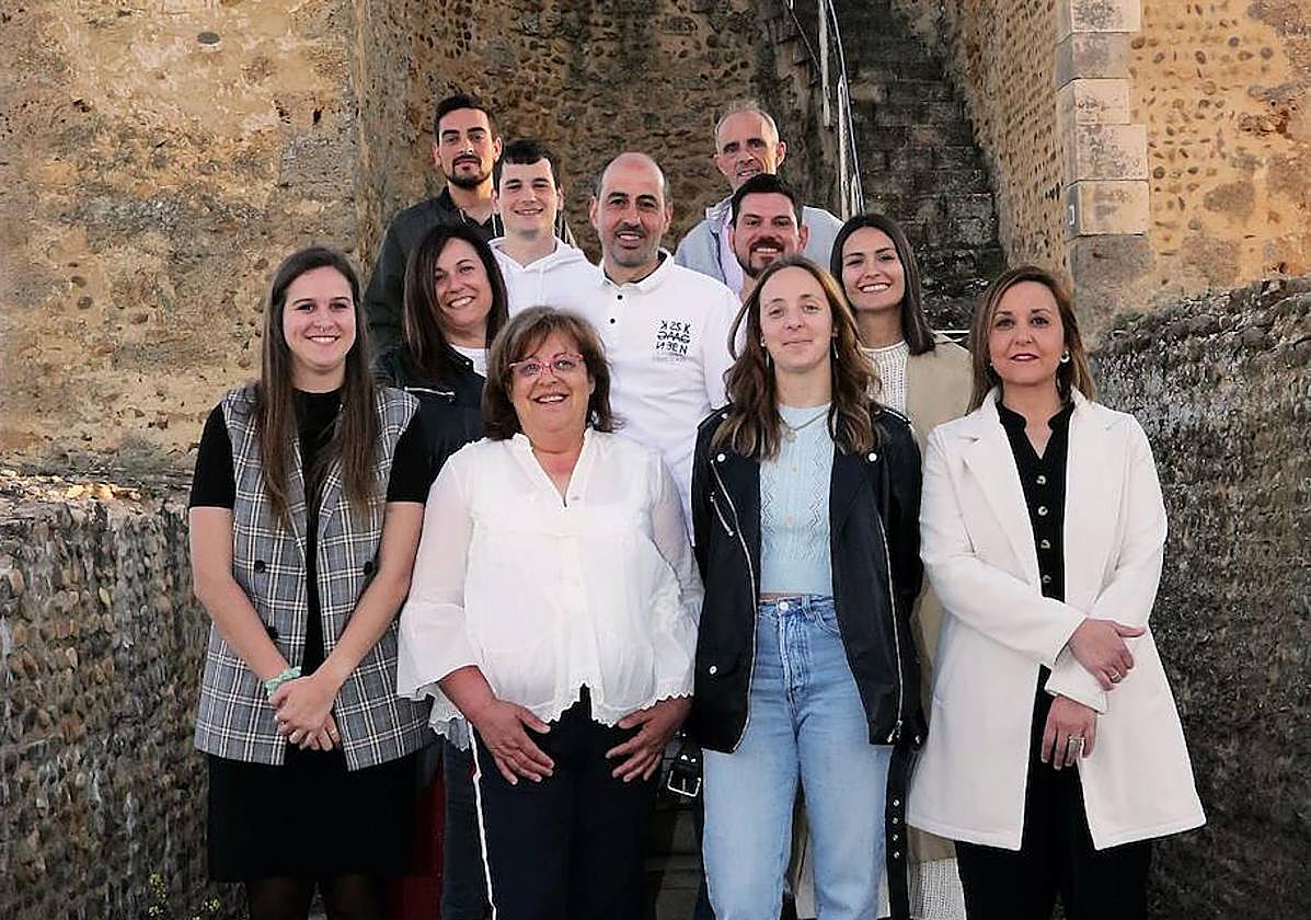 Imagen de los componentes de la lista socialista en Mansilla.