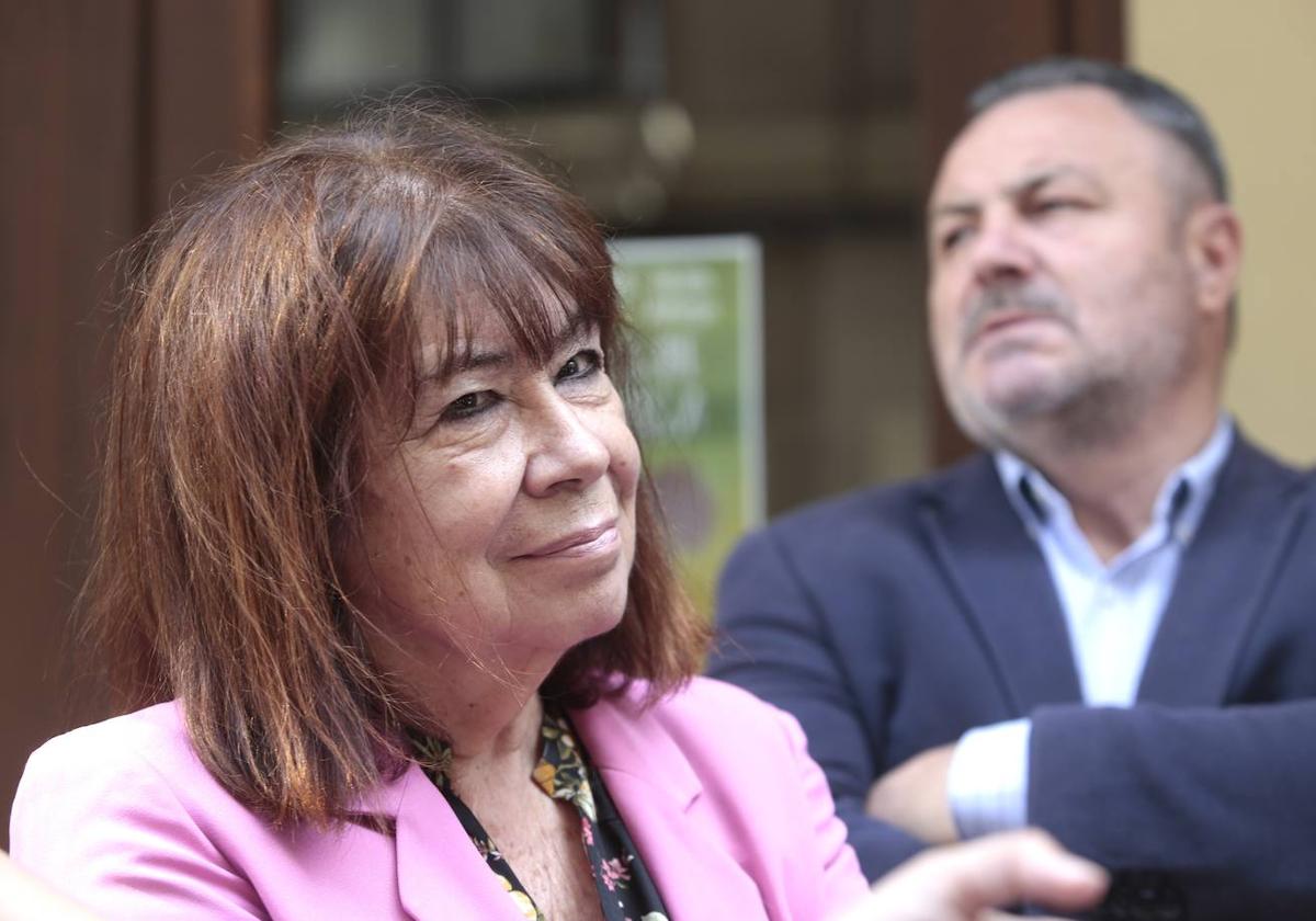 La presidenta del PSOE y senadora Cristina Narbona clausura la convención municipal del PSOE de León, con presencia del presidente de la Diputación, Eduardo Morán, y del secretario provincial, Javier Alfonso Cendón.