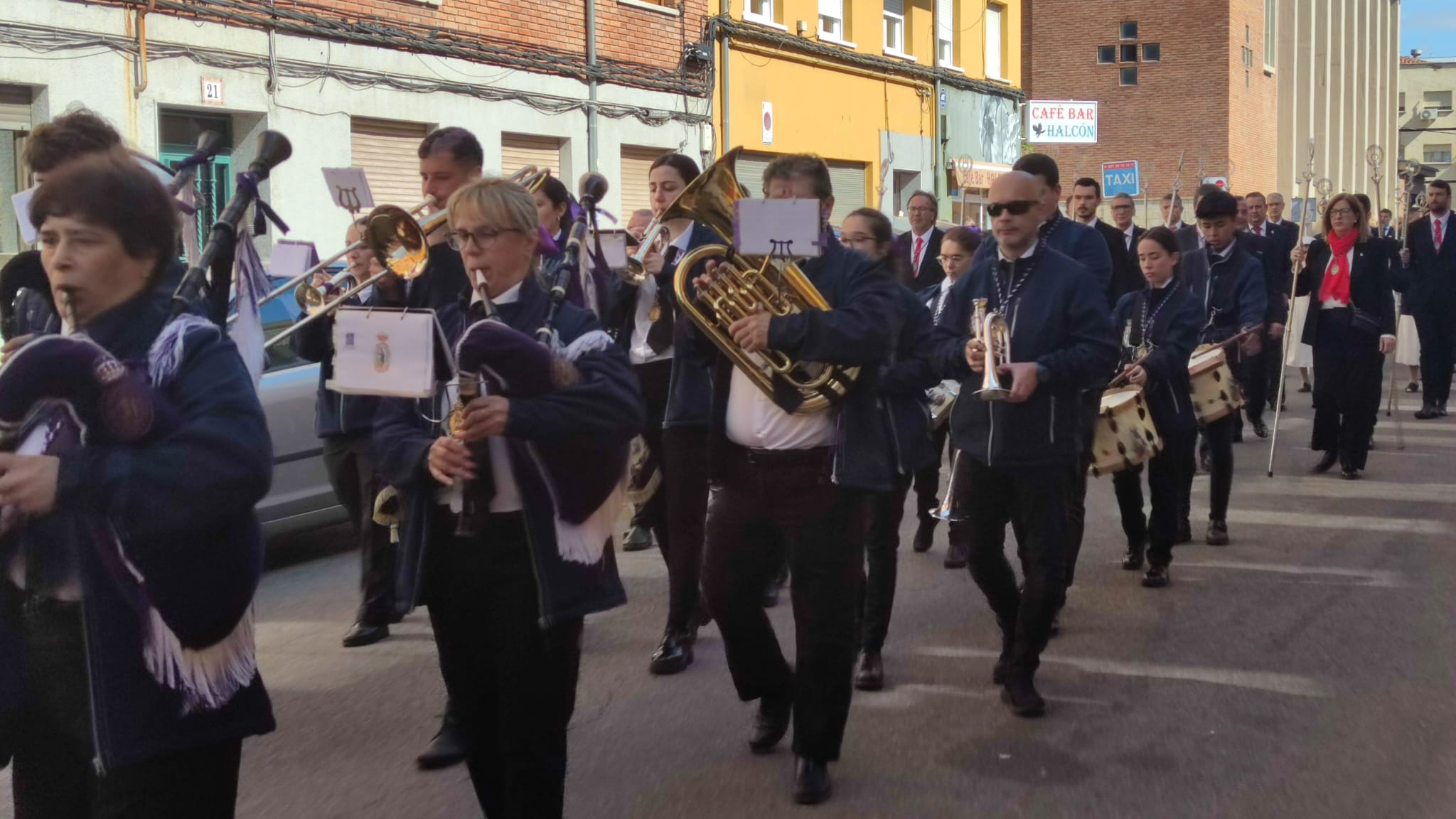 Procesión por las calles de León