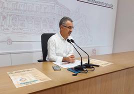Nicanor Pastrana, concejal de Participación Ciudadana, en al presentación del Encuentro.