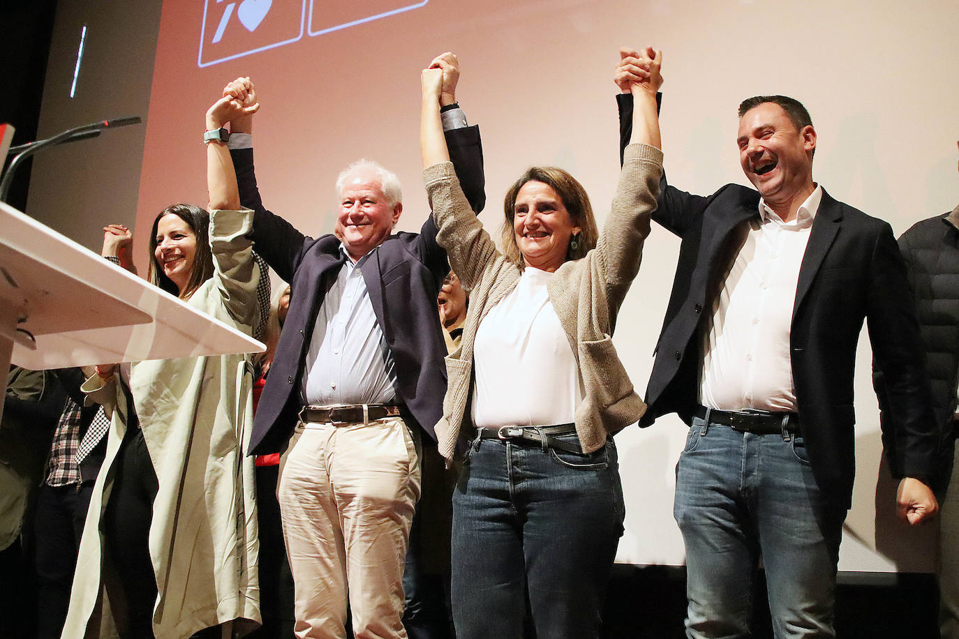 Teresa Ribera asiste a la presentación de la candidatura del PSOE en Fabero