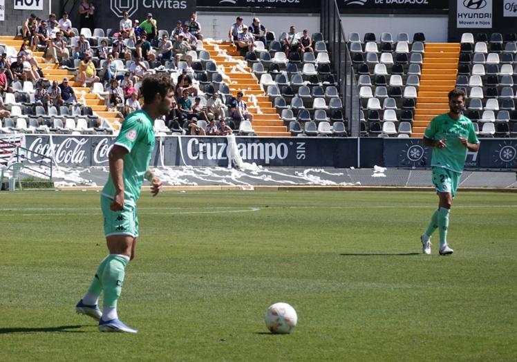 Cristian, en imagen, regresó al Nuevo Vivero. Defendió durante una temporada la camiseta del Badajoz.