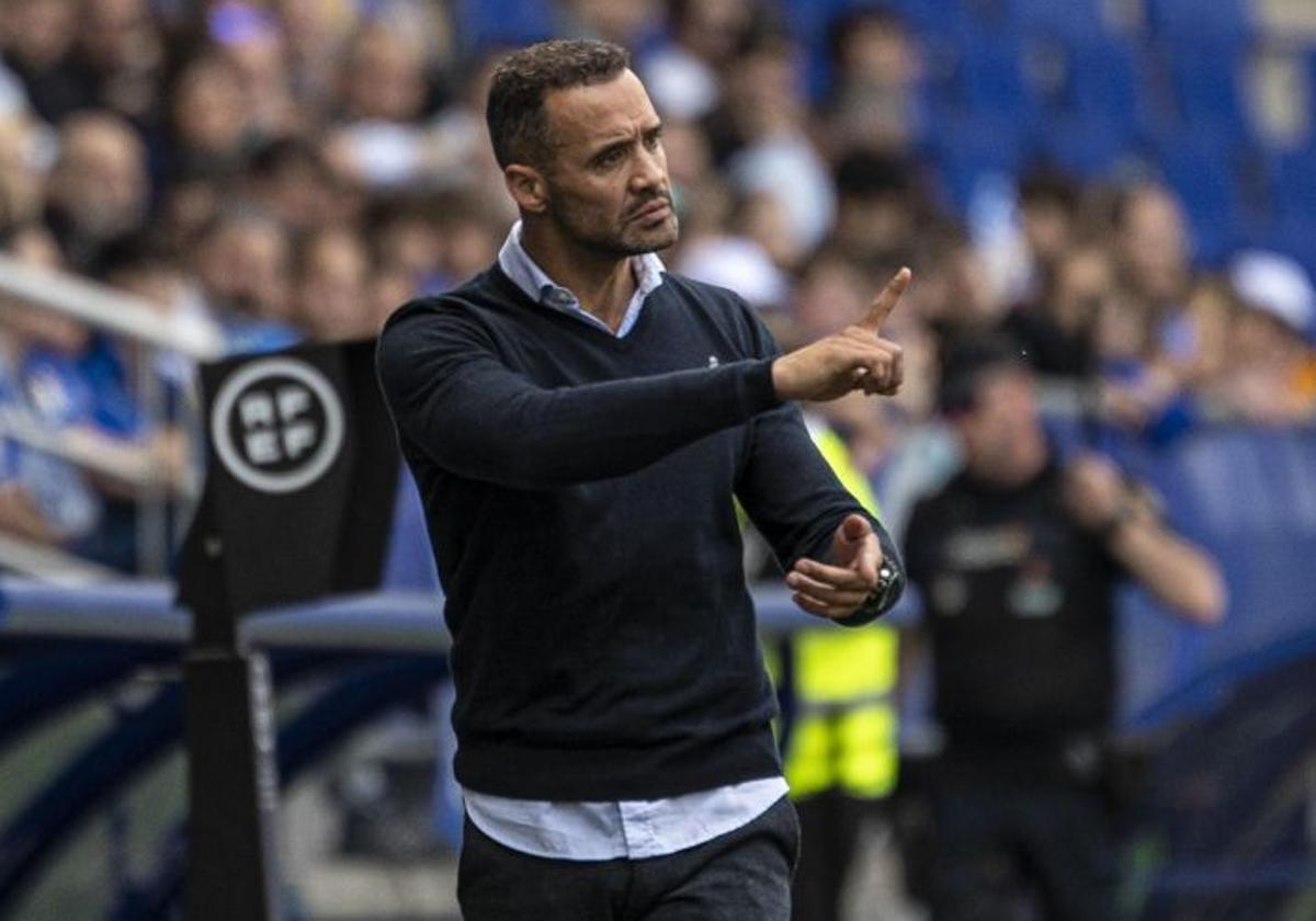 Juanfran García, técnico de la Deportiva, en una imagen de archivo.