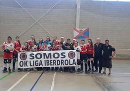 Las jugadoras del Bembibre HC al finalizar el partido.