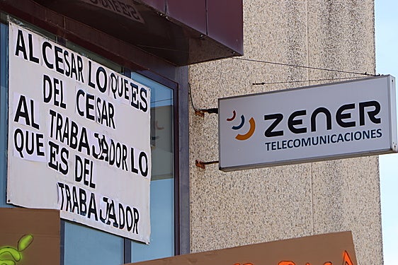 La coalición Podemos e Izquierda Unida en León apoya a los trabajadores de Zener en huelga