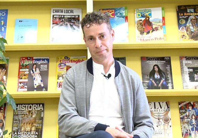 Mario Rivas, candidato del PSOE en la entrevista con leonoticias en la Casa de la Cultura de Villablino.