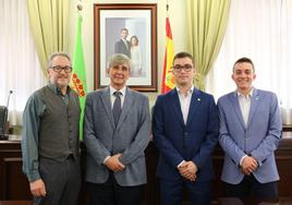 Toma de posesión de la Junta de Estudiantes de la ULE, a la derecha Álvaro Mejías.