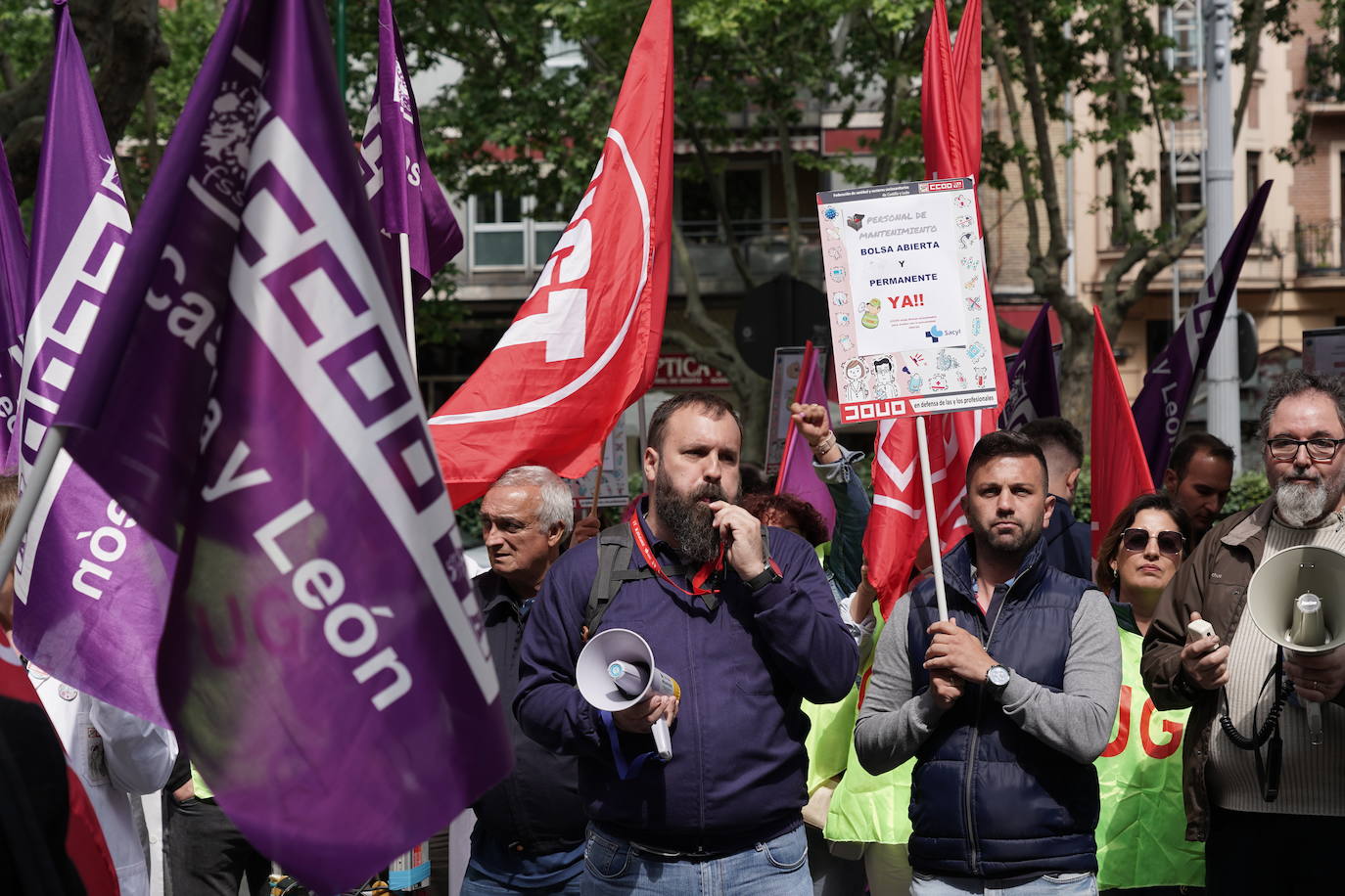 CCOO denuncia las condiciones laborales del personal de mantenimiento de los hospitales de Sacyl.