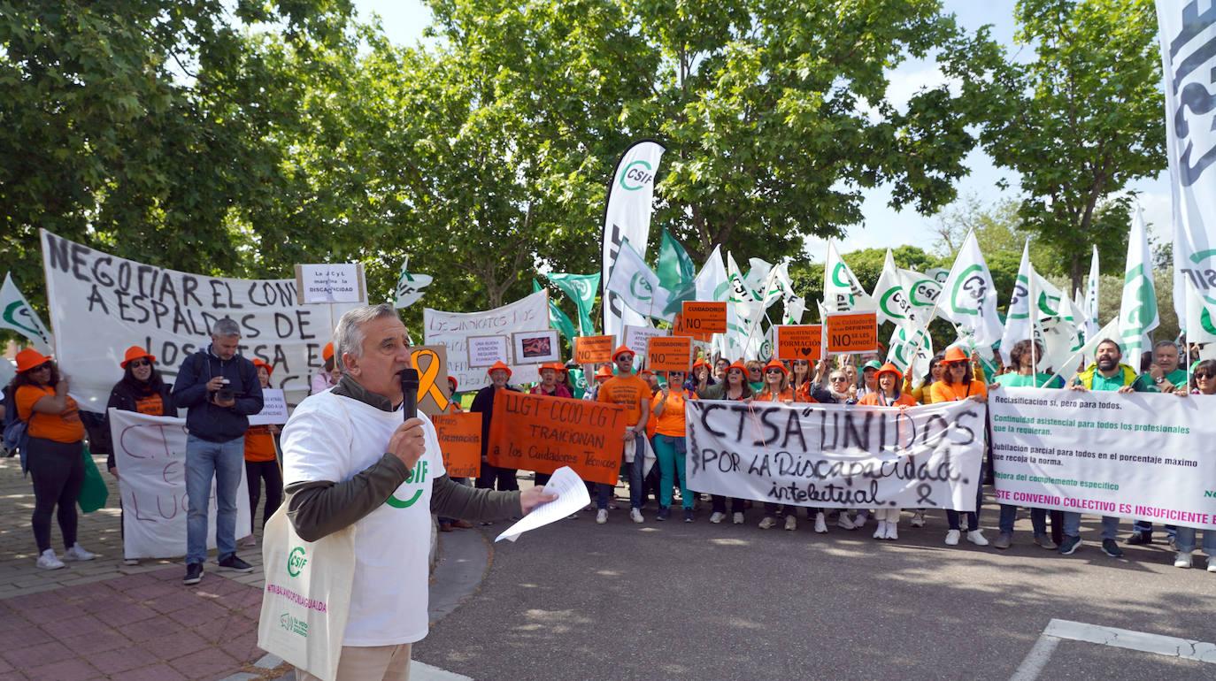 CSIF protesta contra el convenio de personal laboral de la Junta