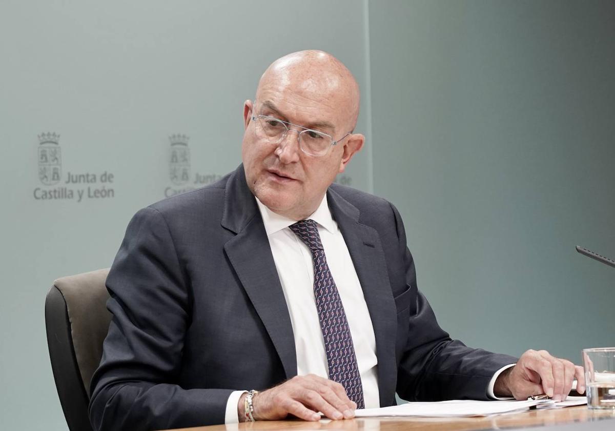 La Junta aprovecha el decreto-ley del 'informante' para ampliar la suspensión de nuevos locales de juego