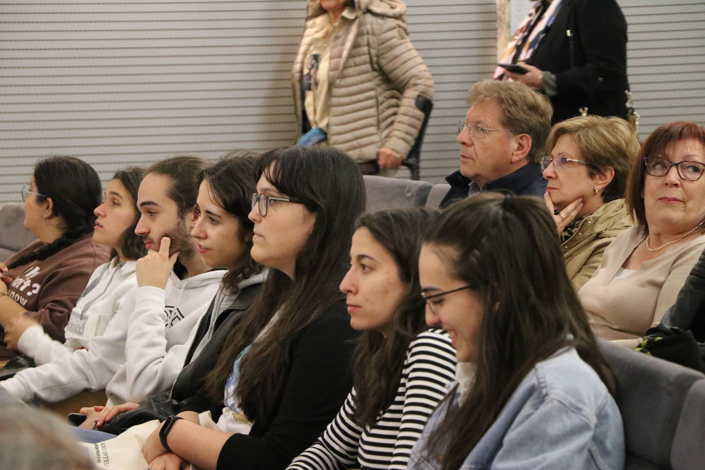 La leonesa Isabel Robles presenta la novela &#039;Las tinieblas de Roma&#039;