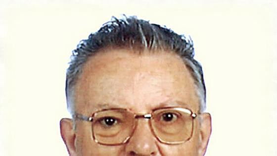 Santa Elena de Jamuz homenajea con un monolito a su sacertote Manuel Benavides