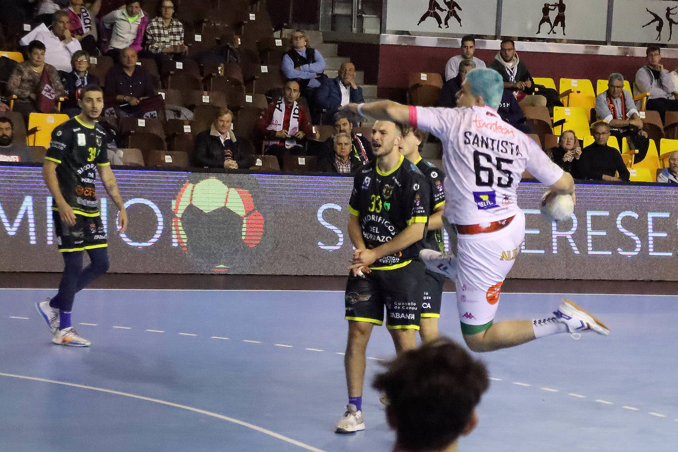 Las mejores imágenes del Ademar - Frigoríficos del Morrazo