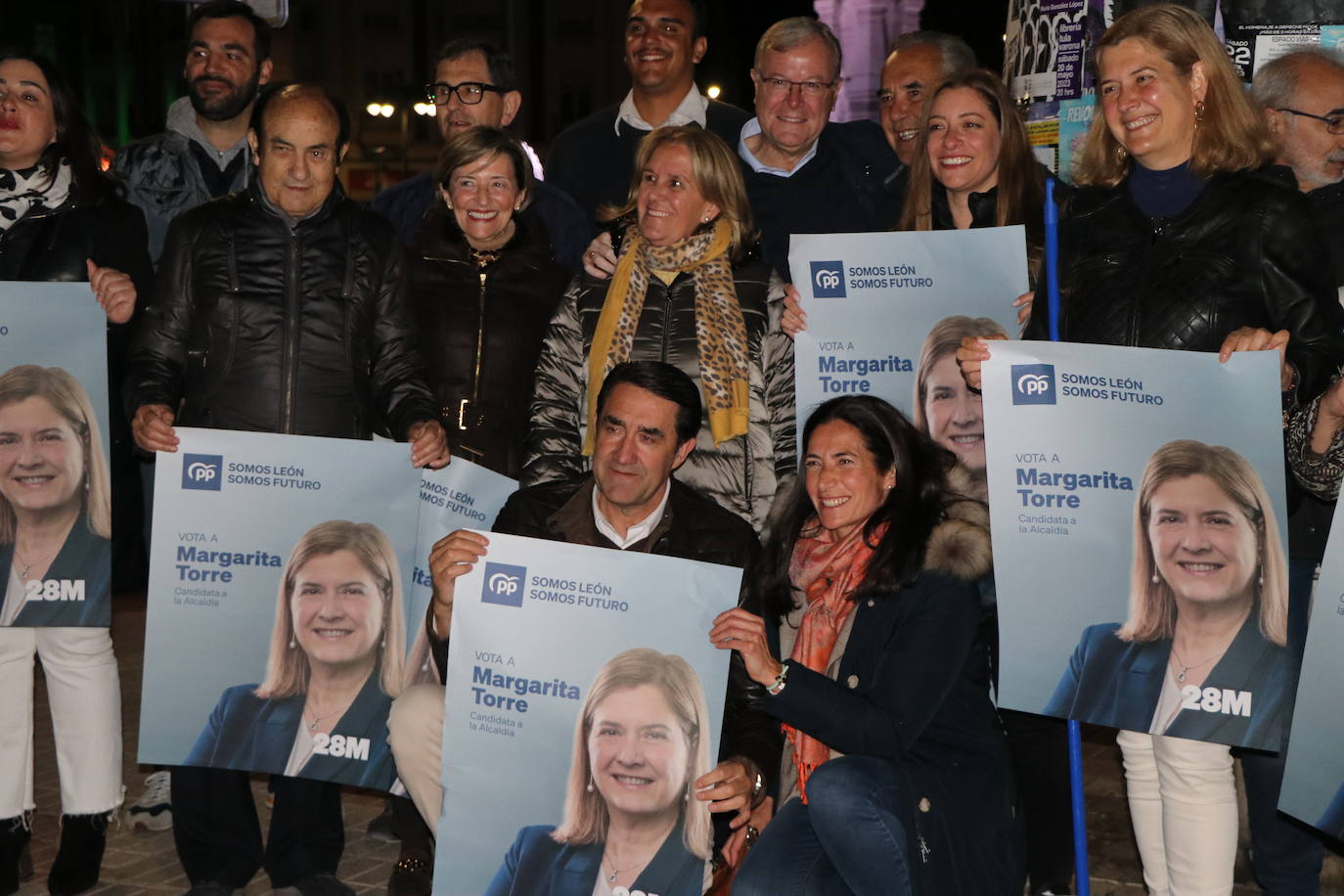 Los populares inician la campaña electoral desde la plaza de Guzmán para recuperar «el León con garra»