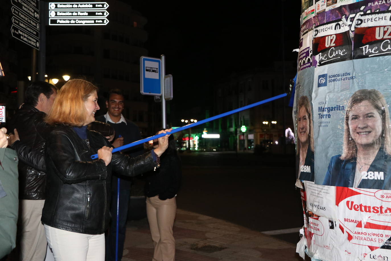 Los populares inician la campaña electoral desde la plaza de Guzmán para recuperar «el León con garra»