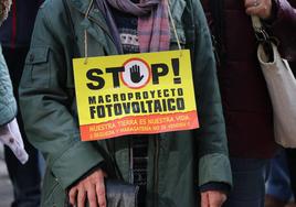 La Coordinadora en Defensa del Territorio se manifiesta en la plaza de Botines