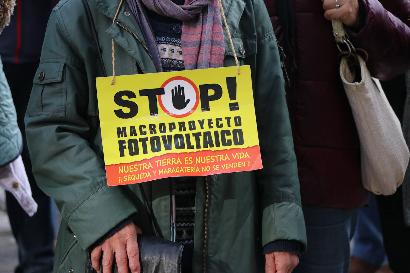 La Coordinadora en Defensa del Territorio se manifiesta en la plaza de Botines