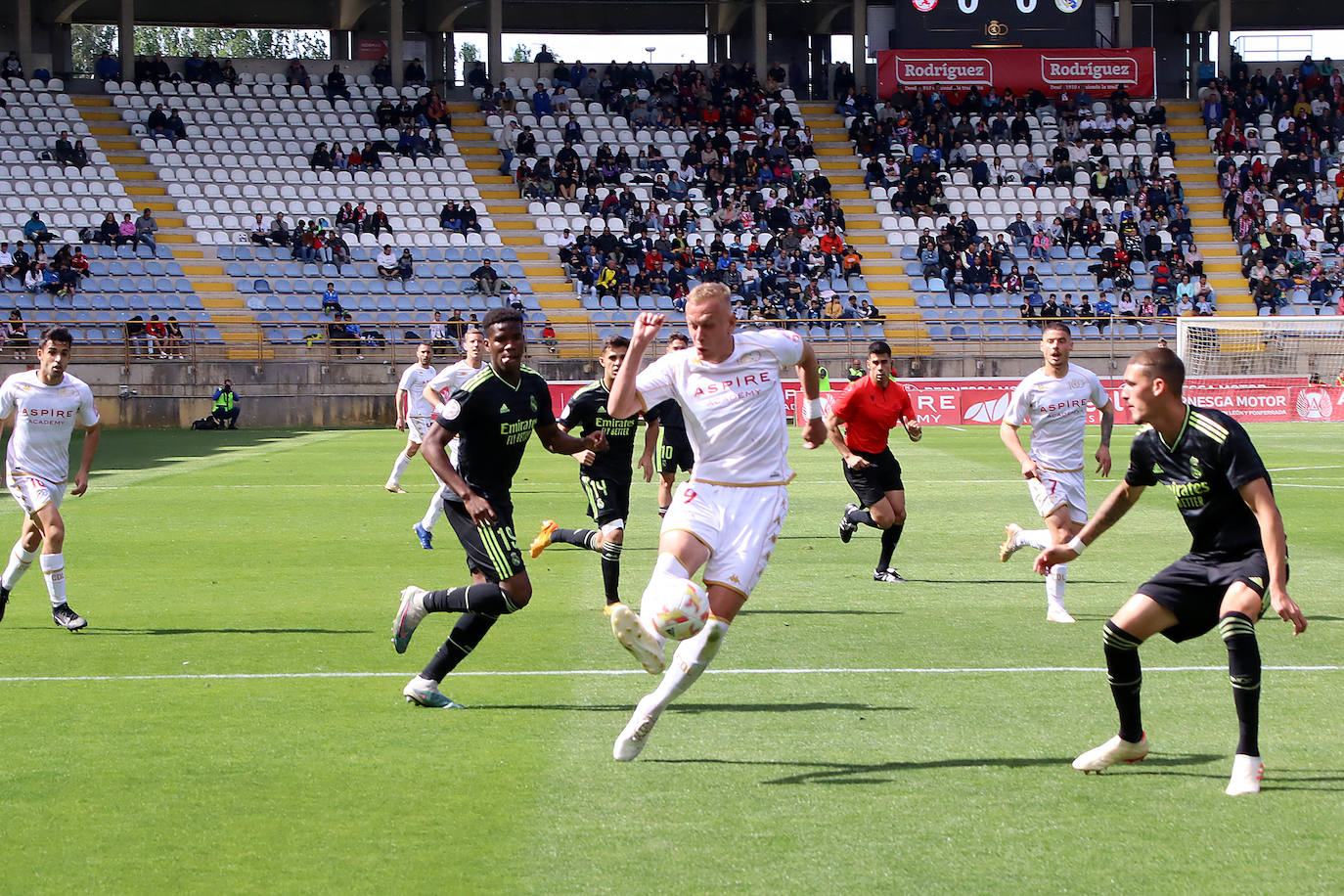 Las mejores imágenes del Cultural - Real Madrid Castilla