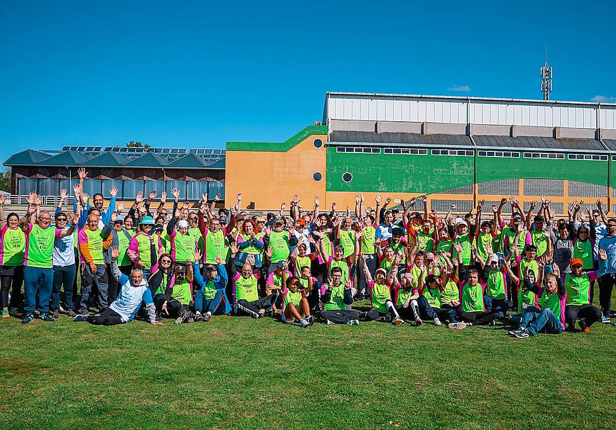 Más de 100 personas se reúnen en la Jornada de Salud y Deporte.