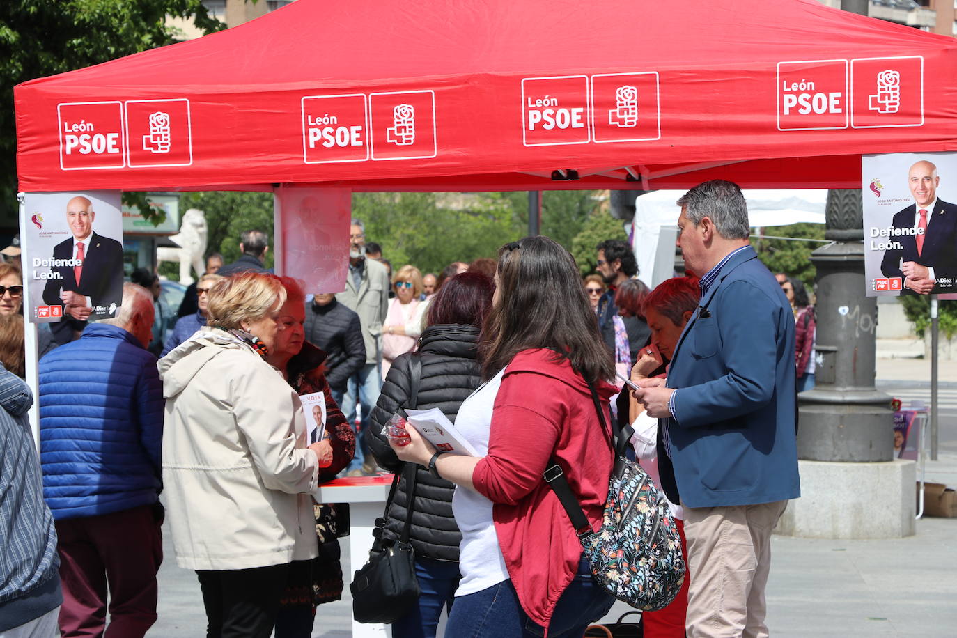 La campaña electoral llega al rastro
