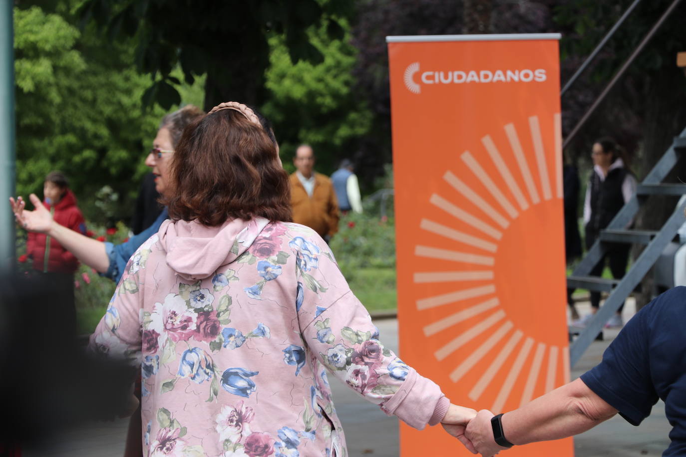 La campaña electoral llega al rastro