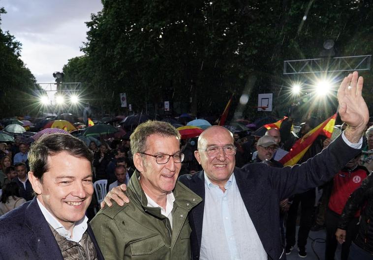 Alberto Núñez Feijóo visita Valladolid en un acto de campaña.