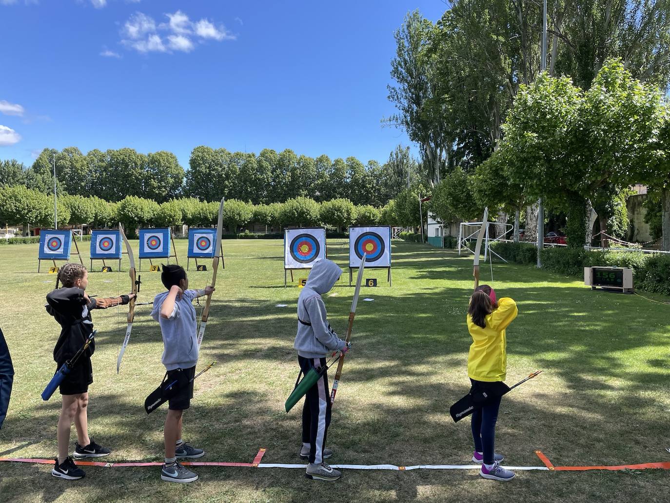 Comunión entre los arqueros de León y Astorga en el IX Torneo Interescuelas