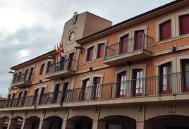 Fachada del consistorio de Valencia de Don Juan.