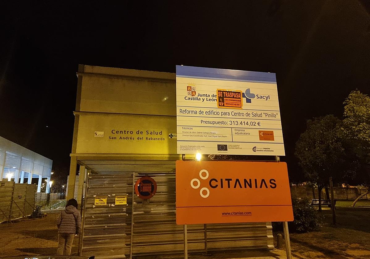 El edificio del centro de salud ya ha recibido la consolidación de la estructura.