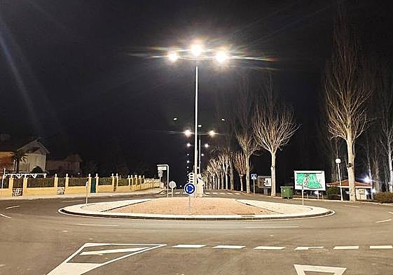 Alumbrado público en el área de Valjunco.