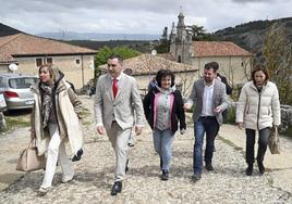 Luis Tudanca participa en un acto de campaña en Burgos.